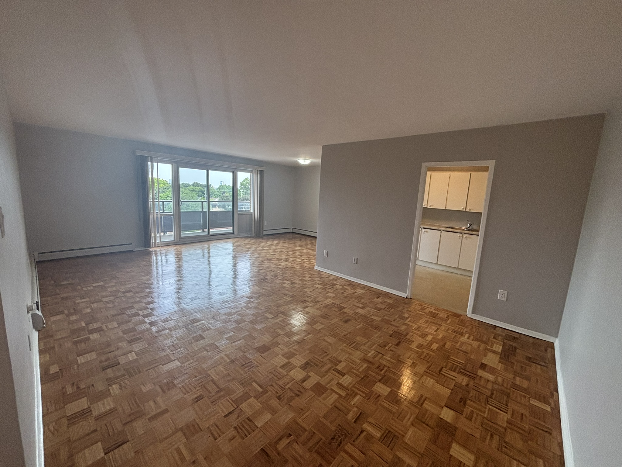 1061 Queen's Boulevard - 604