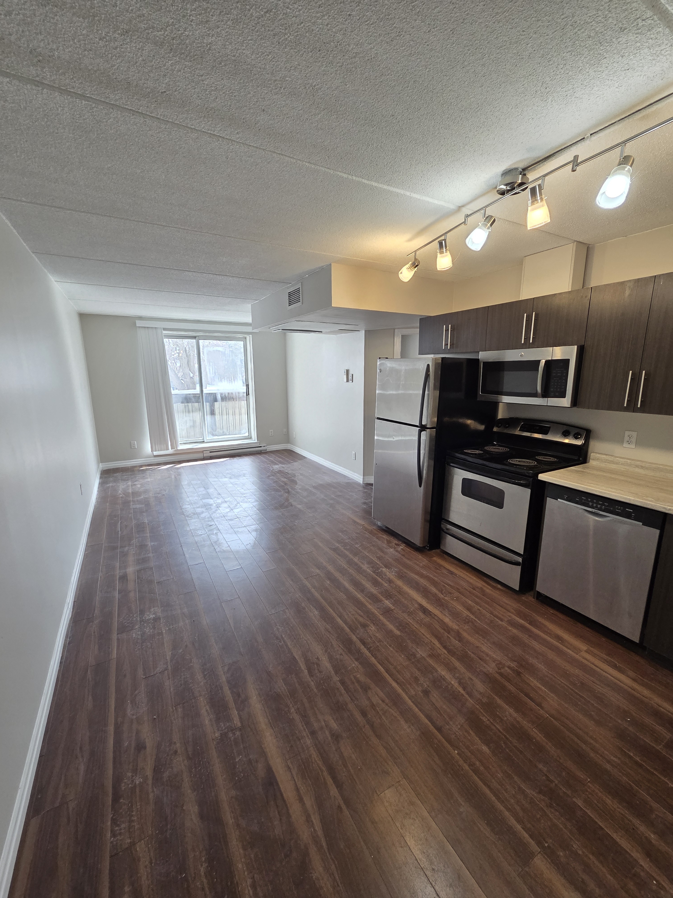 251 Erb Street West - Unit #18 2BR + Den